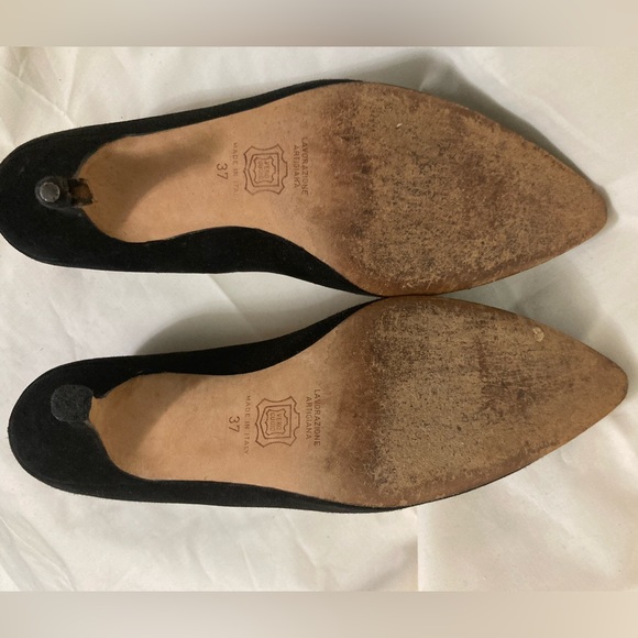 MANOLO BLAHNIK  Low Heel Suede Pumps  37 Black - Picture 9 of 9